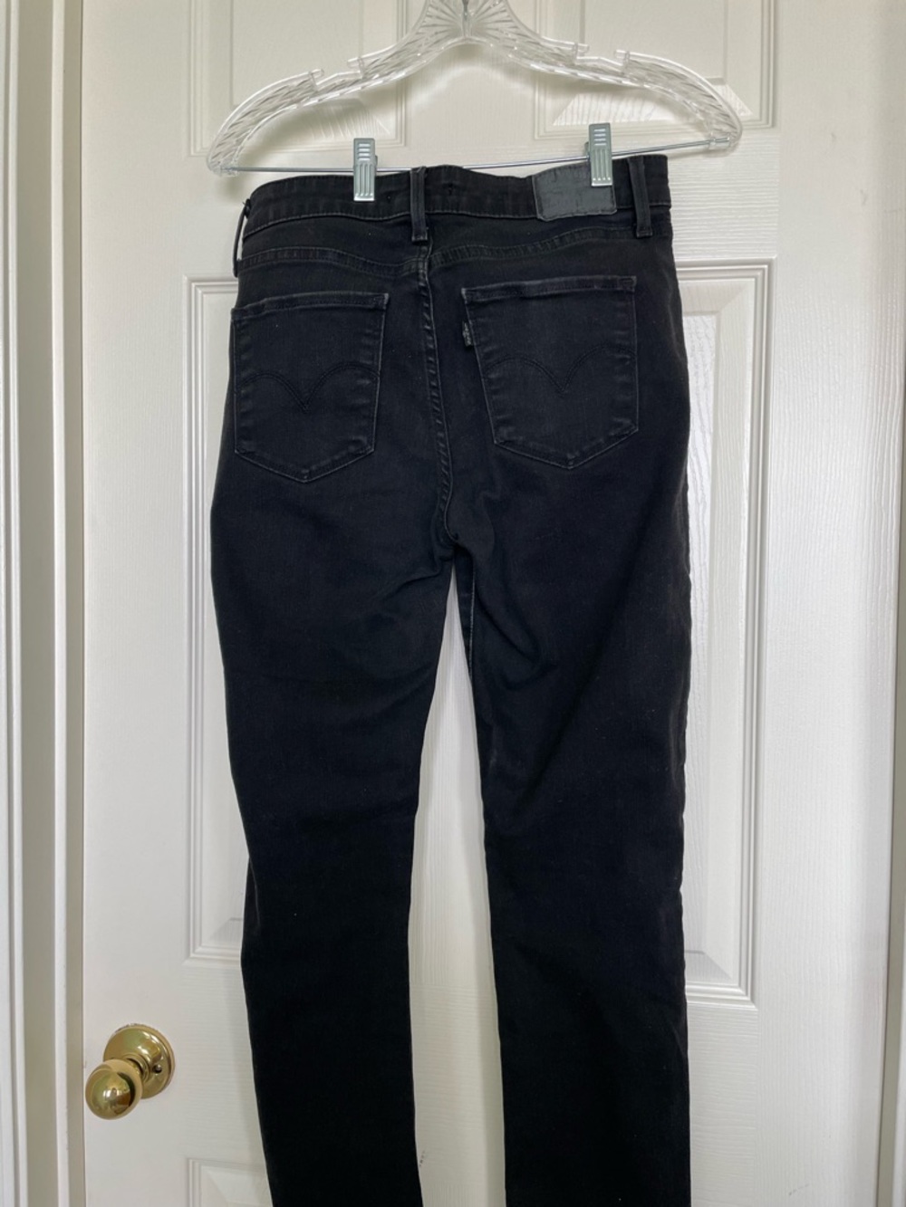 Signature by Levi Strauss Black Skinny Jeans - Sleek Back Pocket Detail - Picture 5 of 5